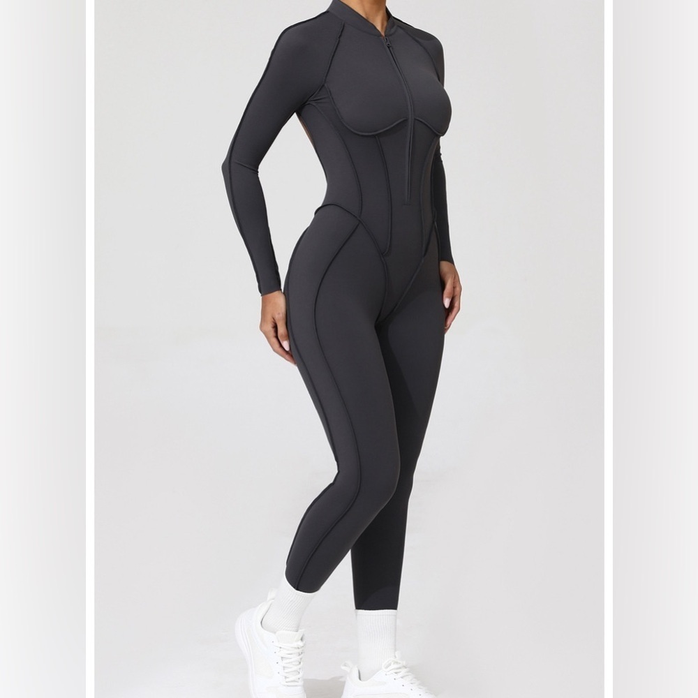 Full-Length Zip-Up Jumpsuit - Picture 4 of 5